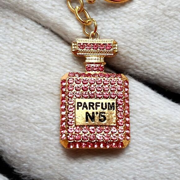 Pink Crystal Parfum No. 5 Perfume Bottle Gold Keychain - Picture 2 of 2